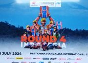 Kelas Bergengsi ARRC 1000 CC. Soichiro Minamimoto Pembalap Jepang Juara 1, Andi Farid Izdihar Pembalap Indonesia Juara 3