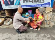 Berbagi Peduli di Idul Adha, Polsek Selaparang Distribusikan Daging Kurban Kepada Masyarakat