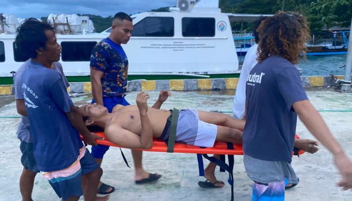 Ditpolairud Polda NTB Berikan Pelayanan Cepat Evakuasi Warga Terpeleset di Gili Trawangan