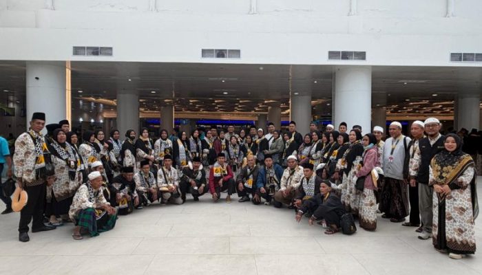 Target 1500! SAFINA Berangkatkan 290 jamaah Umroh di Bulan Februari 2026