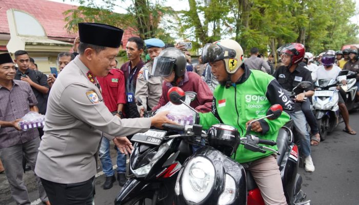 Bagi Takjil hingga Tausiyah, Kapolda NTB Pererat Silaturahmi dengan Insan Pers